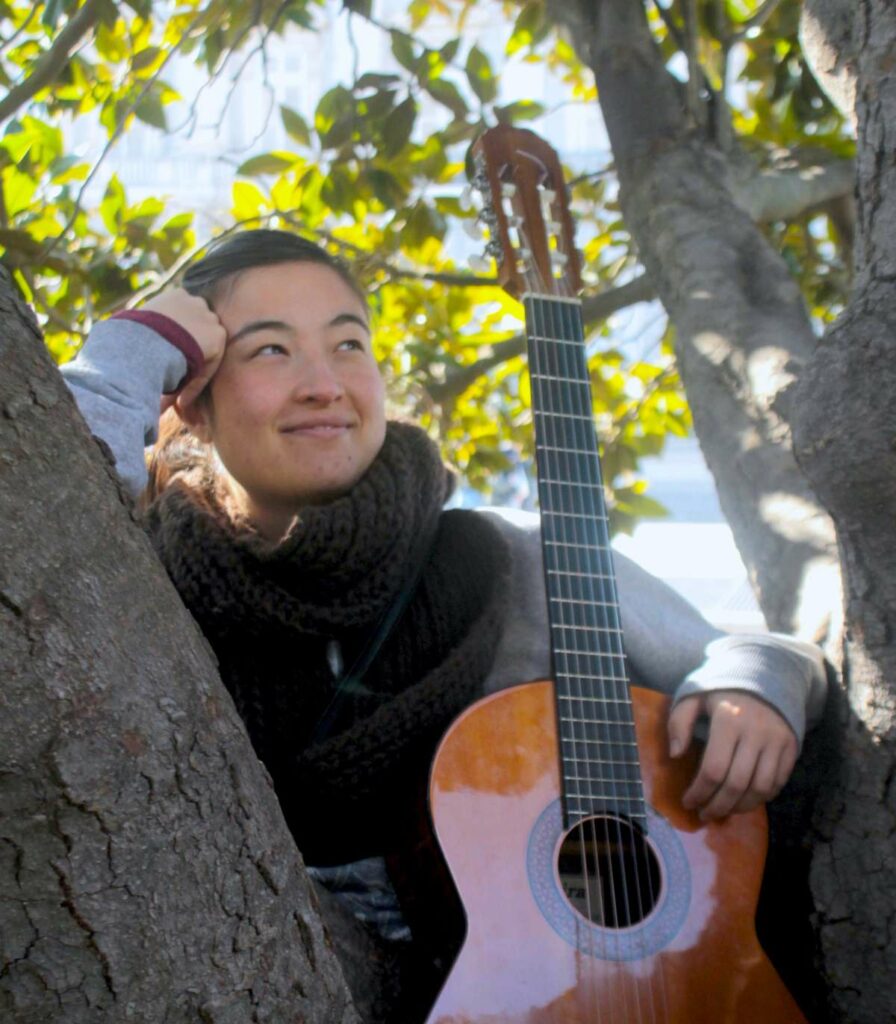 Su Min - Singer-Songwriterin